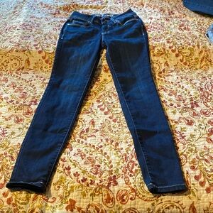 WALLFLOWER The Ultra Fit, Size 3 Reg